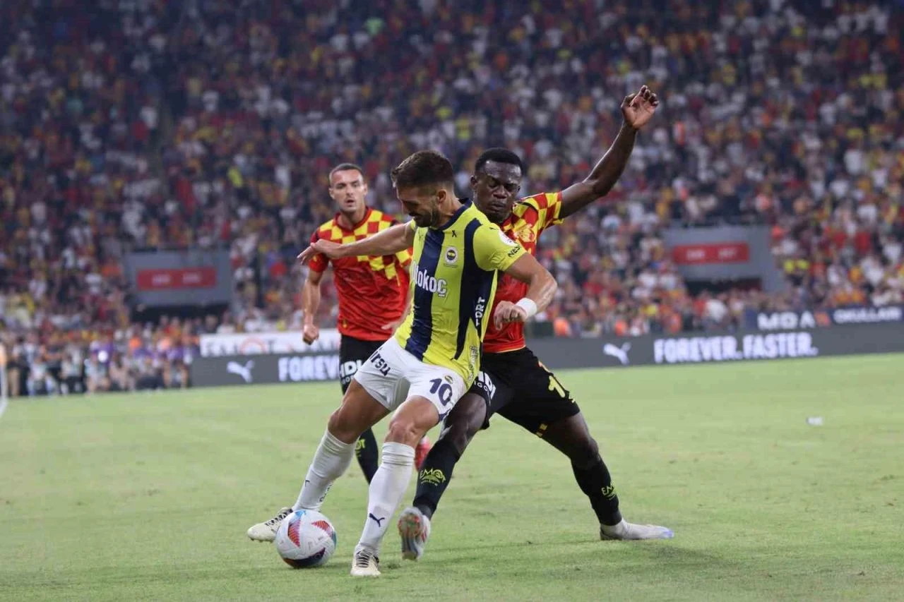 Fenerbahçe maçı hangi kanalda izlenir? FB-Göztepe karşılaşmasının başlamasına saatler kaldı - 3. Resim