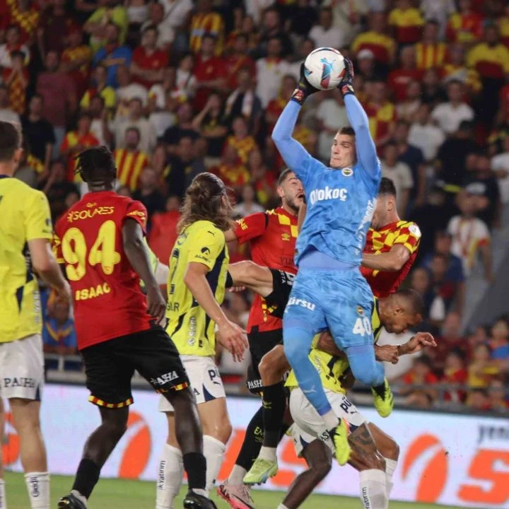 Fenerbahçe maçı hangi kanalda izlenir? FB-Göztepe karşılaşmasının başlamasına saatler kaldı - 2. Resim