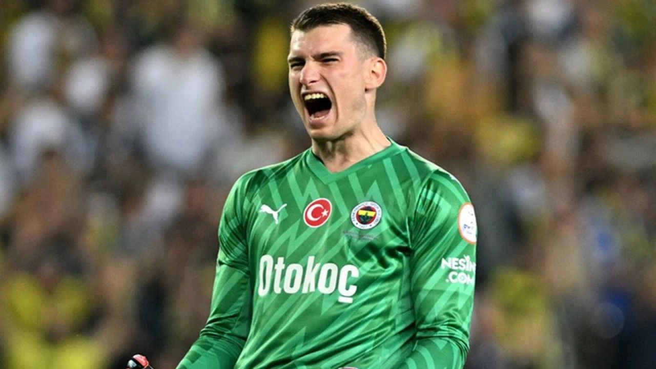 Livakovic'in Fenerbahçe-Göztepe maçında neden olmadığı gündem oldu! Sakatlık durumu ve ne zaman döneceği merak edildi - 3. Resim