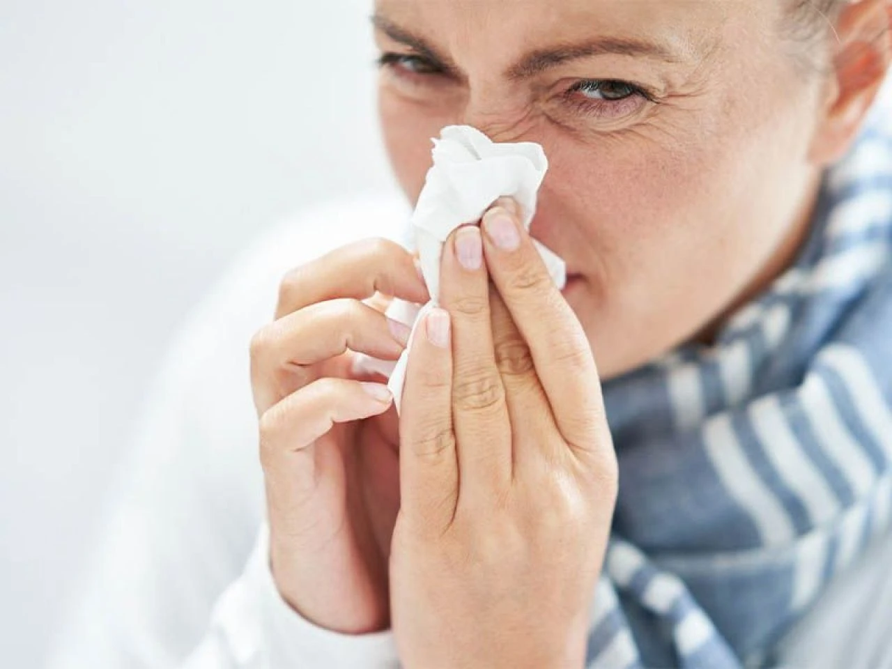 Sürekli burun tıkanıklığı neden olur? Burnum sürekli tıkalı ne yapmalıyım?