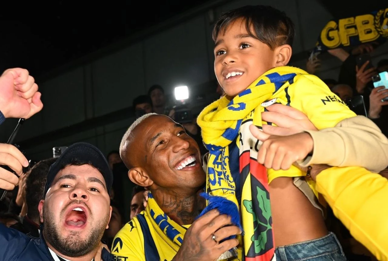 Anderson Talisca Fenerbahçe için İstanbul'a geldi! - 2. Resim