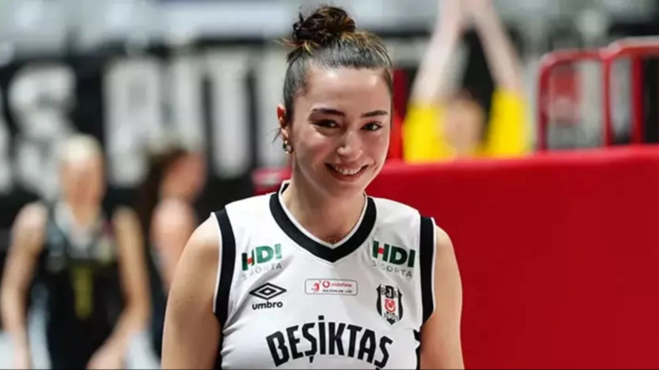 Beşiktaş&#039;ta ayrılık! Saliha Şahin ile yollar ayrıldı