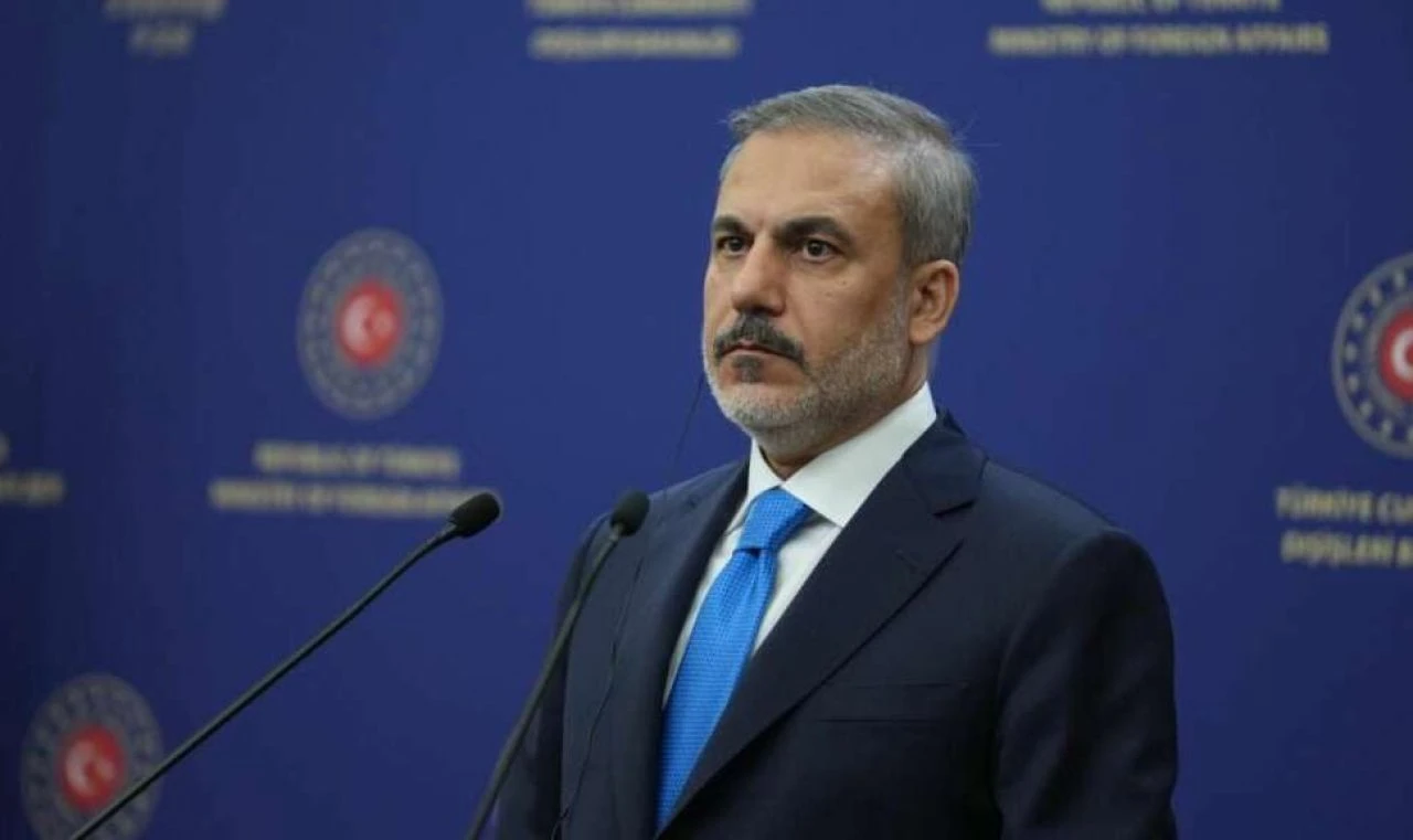 Dışişleri Bakanı Hakan Fidan'dan Suriye'deki silahlı gruplara çağrı: Gidin milli orduya katılın - 6. Resim