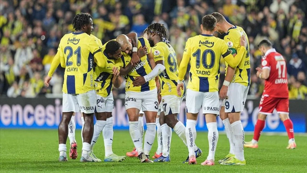 Galatasaray, Beşiktaş, Fenerbahçe'nin Avrupa maçlarının hangi kanalda yayınlanacağı belli oldu - 2. Resim
