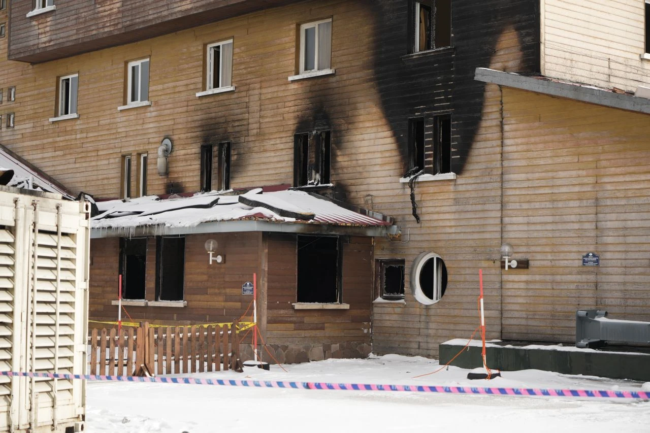 Kartalkaya otel yangını faciasından yeni ifadeler ortaya çıktı! Belediye başkan yardımcısı bakın kendini nasıl savundu - 2. Resim