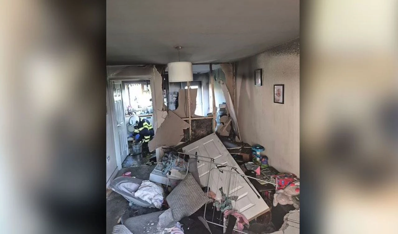 Evdeki airfyer bomba gibi patladı, yangın çıktı! İtfaiye ekibi sebebini açıkladı - 3. Resim