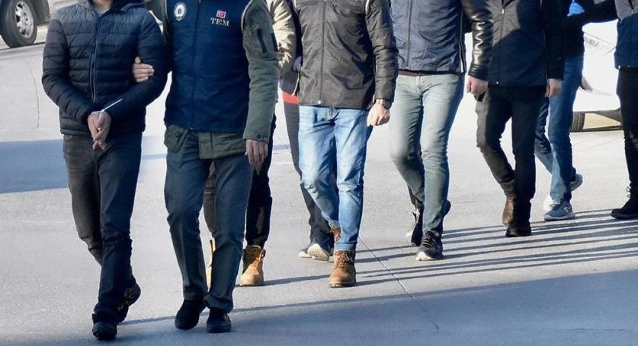 İstanbul merkezli 7 ilde FETÖ operasyonu: Bank Asya hissedarı Erdal Babadağ gözaltında - 3. Resim