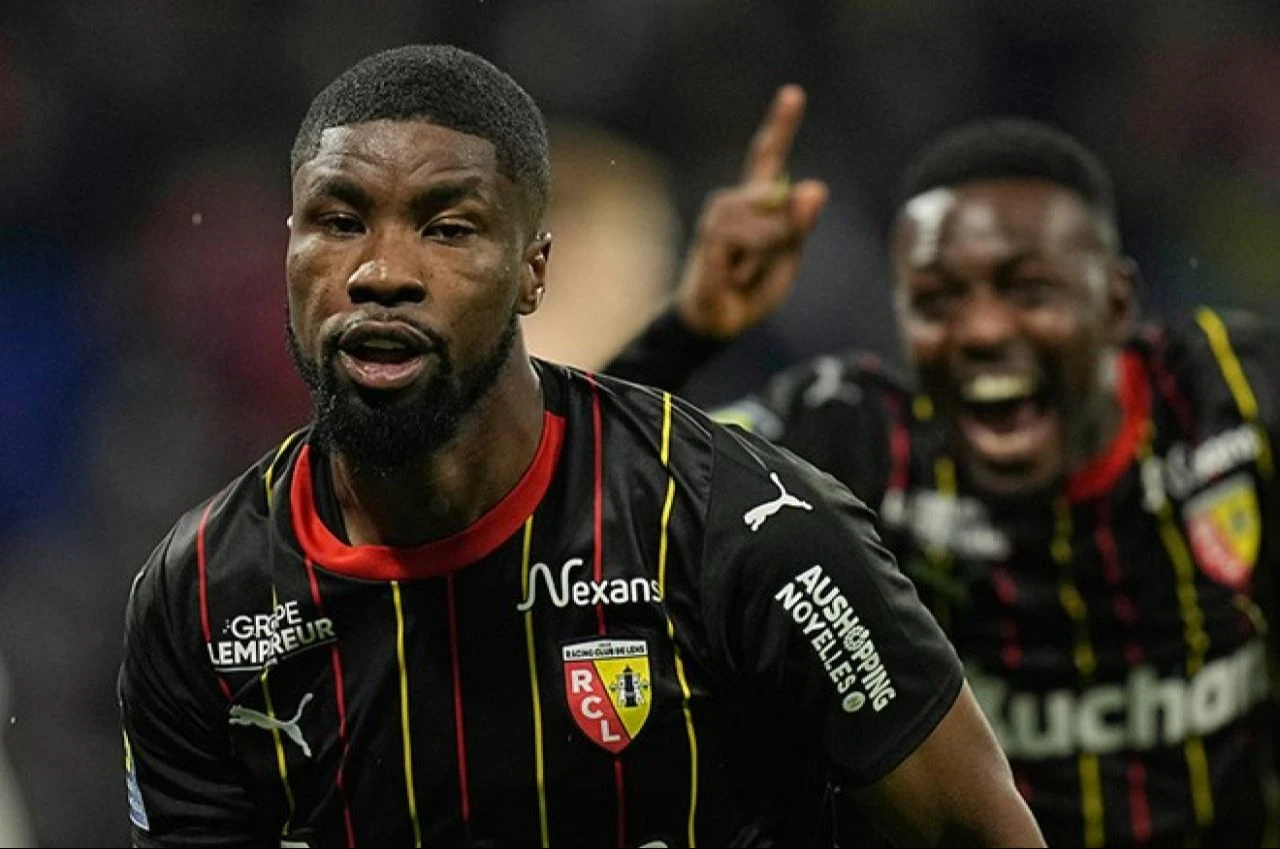 Kevin Danso Galatasaray'a gelecek mi? Fenerbahçe'nin transfer listesinde birinci sıradaydı - 2. Resim