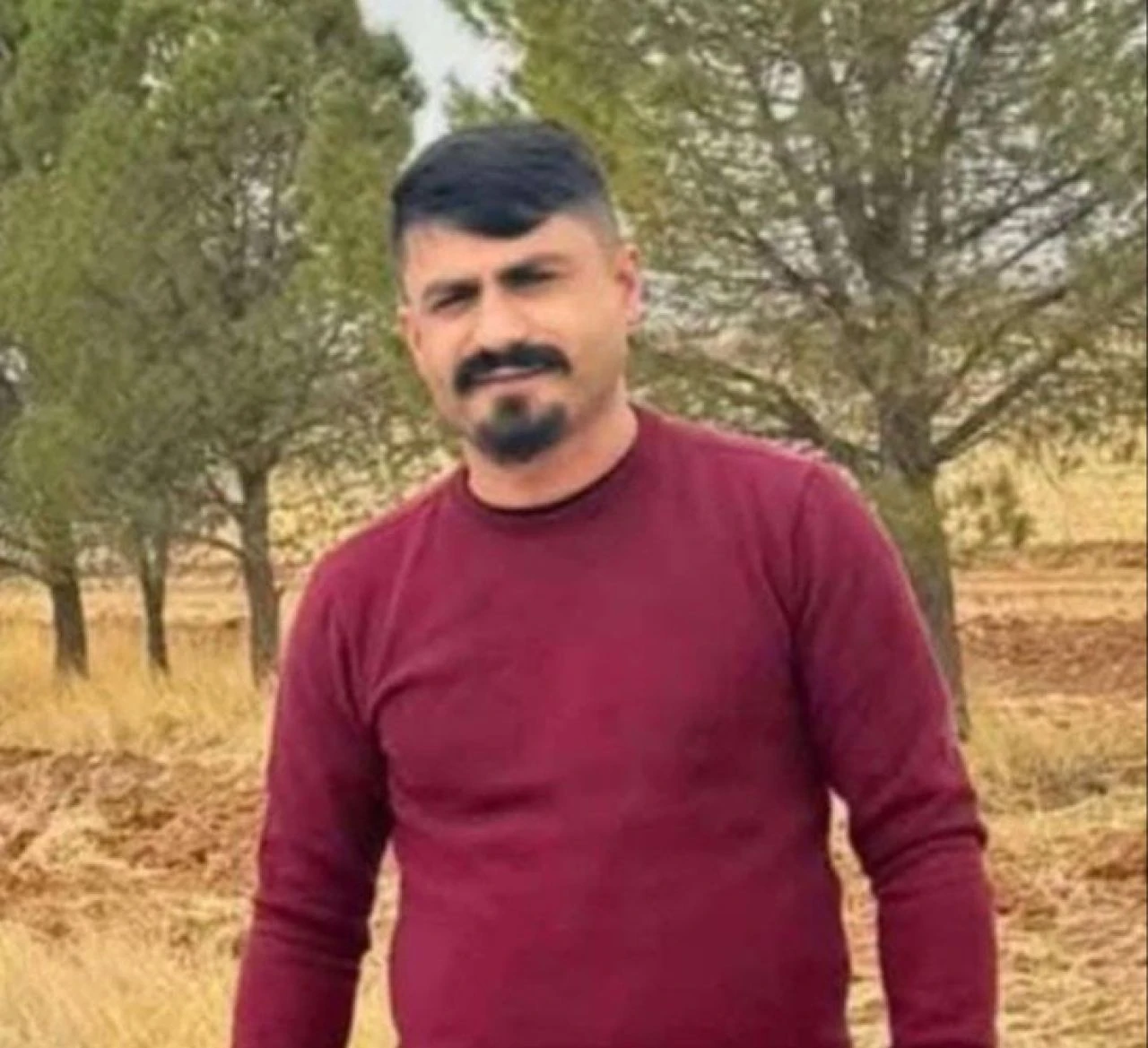 Şanlıurfa'da tüyler ürperten olay! Vücudunun yarısı toprağa gömülü ceset bulundu - 2. Resim