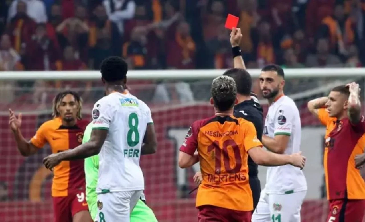 Ali Palabıyık'tan ortalığı karıştıracak Galatasaray iddiası! Kırmızı gösterdim hakemliğim bitti - 3. Resim