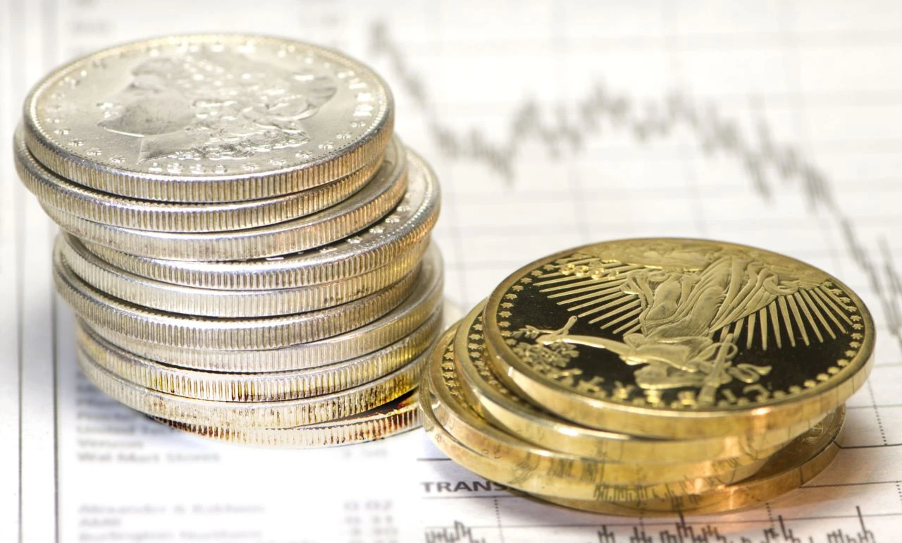 Altın ve gümüş için yatırım tavsiyesi gibi tahmin geldi! Ons altın fiyatı ne kadar olacak? - 1. Resim