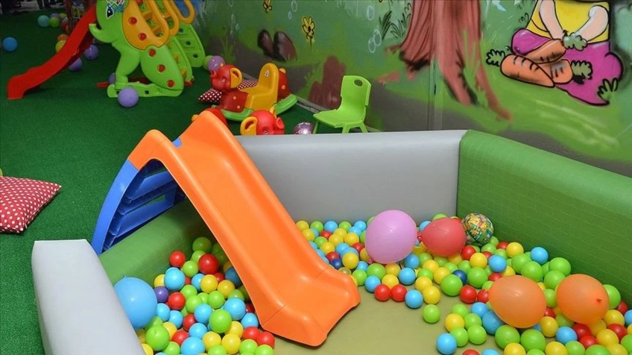 İşyerlerinde kreş zorunluluğu! Uymayan işveren kıdem tazminatı ödemek zorunda