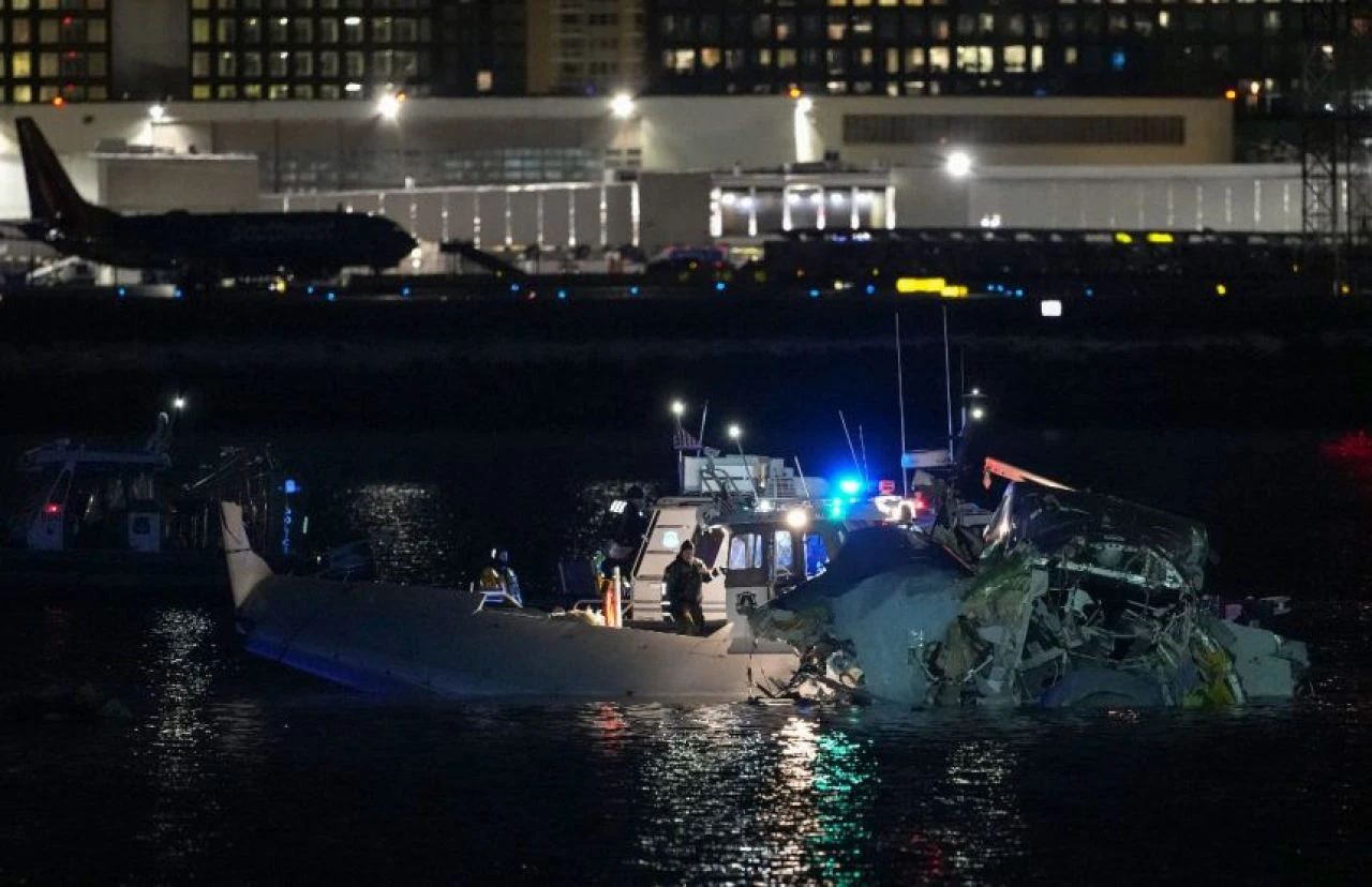 ABD'de yaşanan uçak kazasının detayları ortaya çıkıyor! Skorsky Helikopter Pilotu Tgrthaber.com'a konuştu