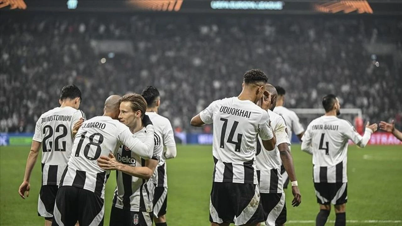 Beşiktaş yenerse, yenilirse, berabere kalırsa ne olur? Beşiktaş'ın kimle karşılaşacağı gündem oldu - 1. Resim