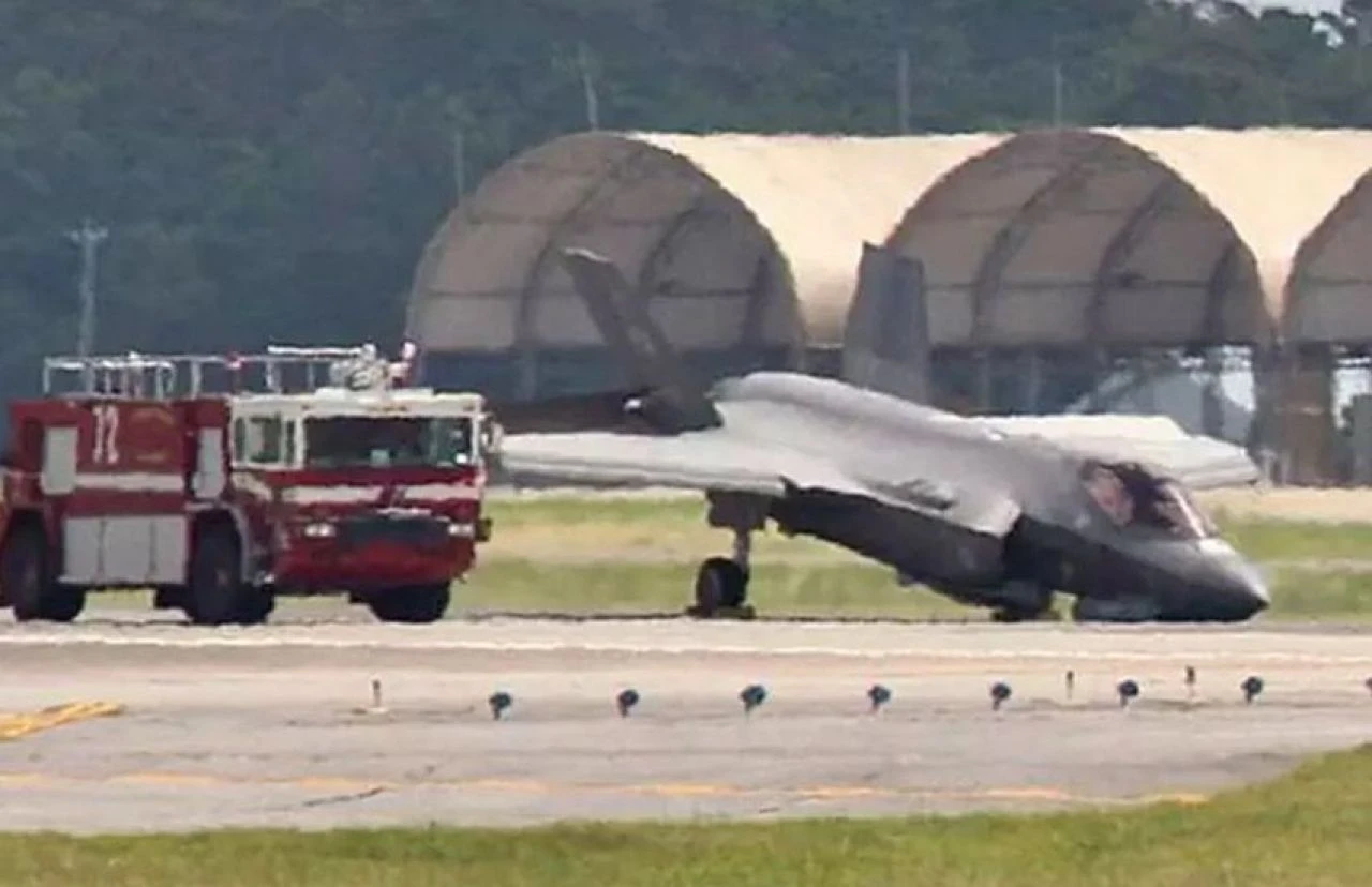 F-35 savaş uçakları kırmızı alarm veriyor: 8 yılda 10'dan fazla kaza yaşandı - 6. Resim