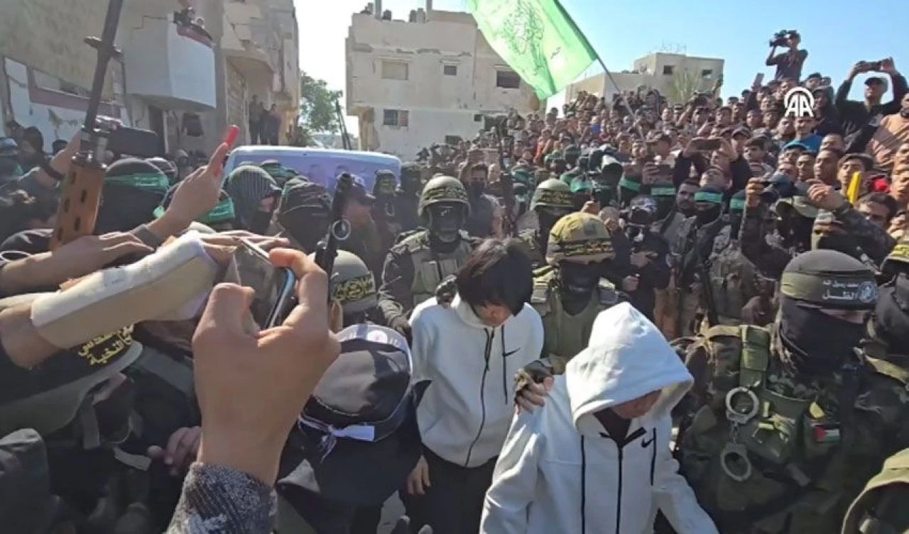 İsrail ve Hamas arasında 3. rehine takası: Taylandlı, İsrailli ve Filistinli esirler serbest bırakıldı