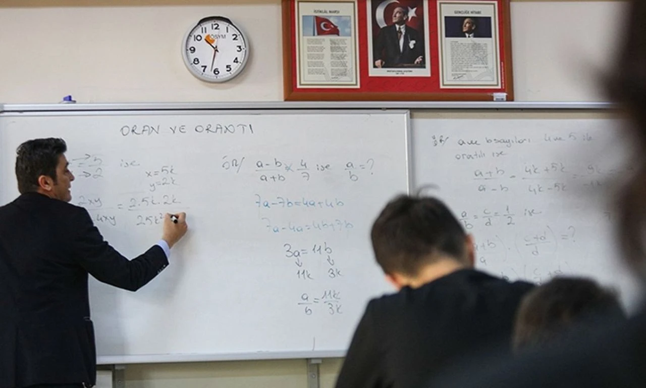 KPSS gitti, AGS geldi! 14 ay sürecek, 400 Bin TL cebe girecek - 1. Resim