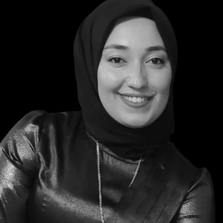 Genç öğretmenin acısı yürekleri dağladı: İkiz bebeklerini doğurdu, kucağına alamadı - 1. Resim