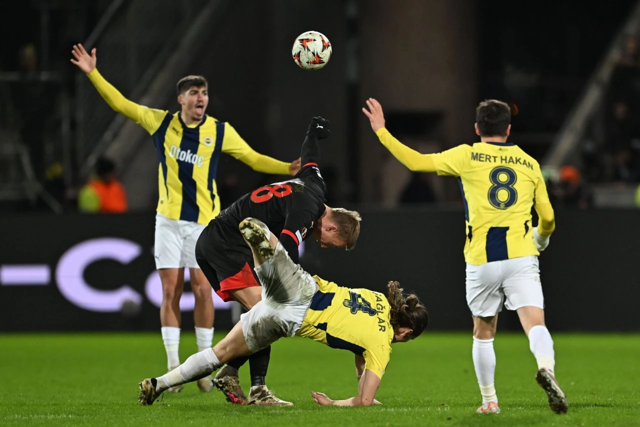 Midtjylland - Fenerbahçe maçı canlı anlatım - 1. Resim