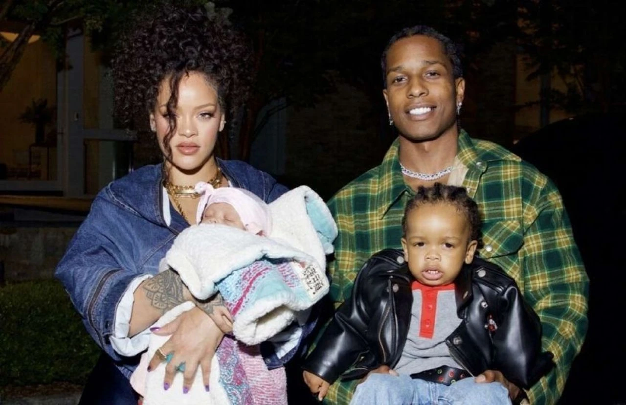 Rihanna, ASAP Rocky'ye destek için mahkeme salonunda! Mahkeme ressamı tarafından çizimi yayınlandı