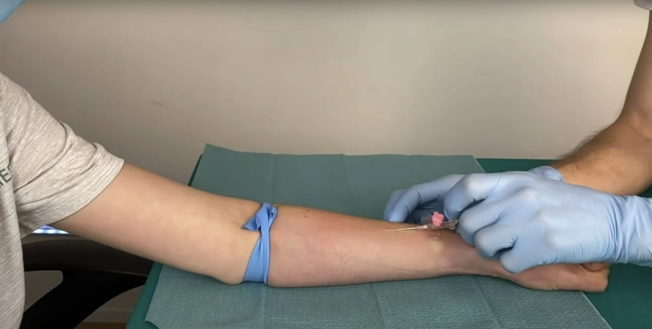 Sarı serumun öldürücü yan etkileri! Uzman isim uyardı: Serum tedavisinde ısrarcı olmayın - 4. Resim