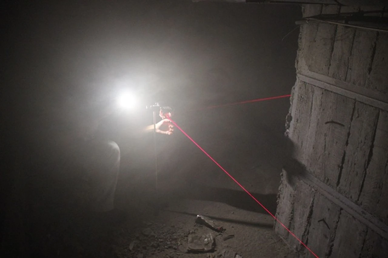 Yangın anında can kaybını önleyecek lazerli kaçış sistemi geliştirildi - 2. Resim