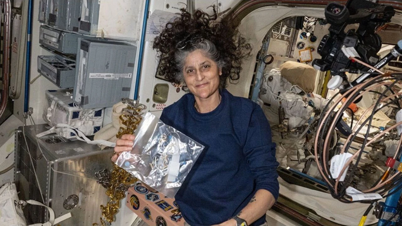 Uzayda mahsur kalan NASA astronotu Sunita Williams: "Yürümeyi unuttum"