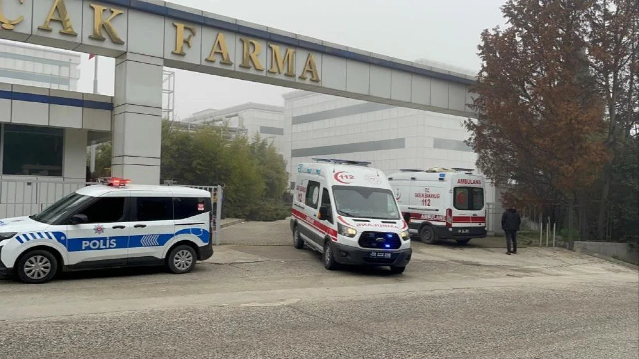 İlaç fabrikasında şiddetli patlama! Çok sayıda ekip sevk edildi