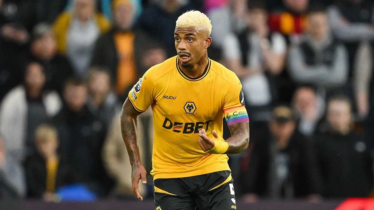 Galatasaray'da gece yarısı transfer operasyonu! İmza için İstanbul'a geldi - 1. Resim