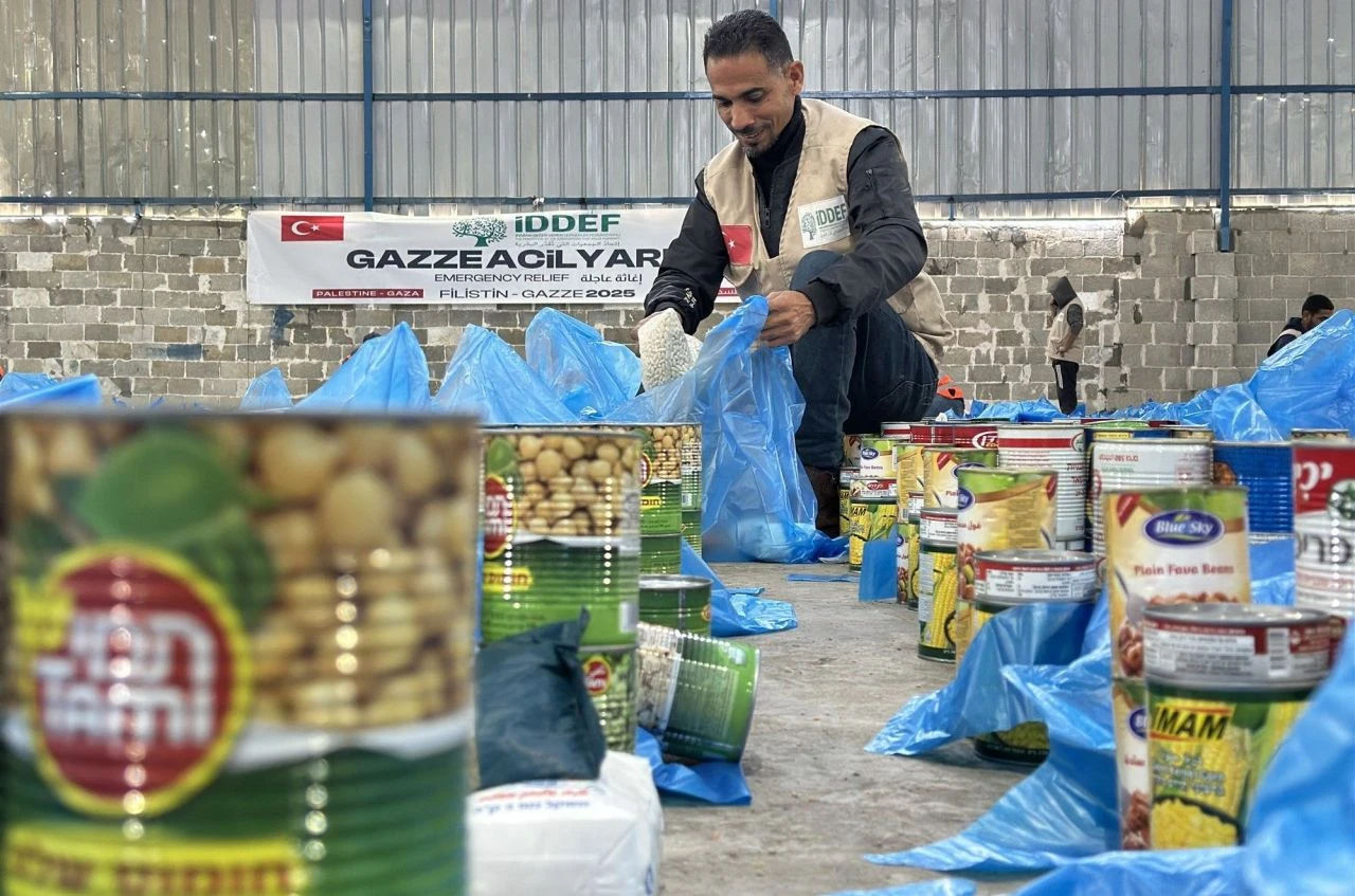 İDDEF'ten Gazze'ye 15 bin koli gıda yardımı