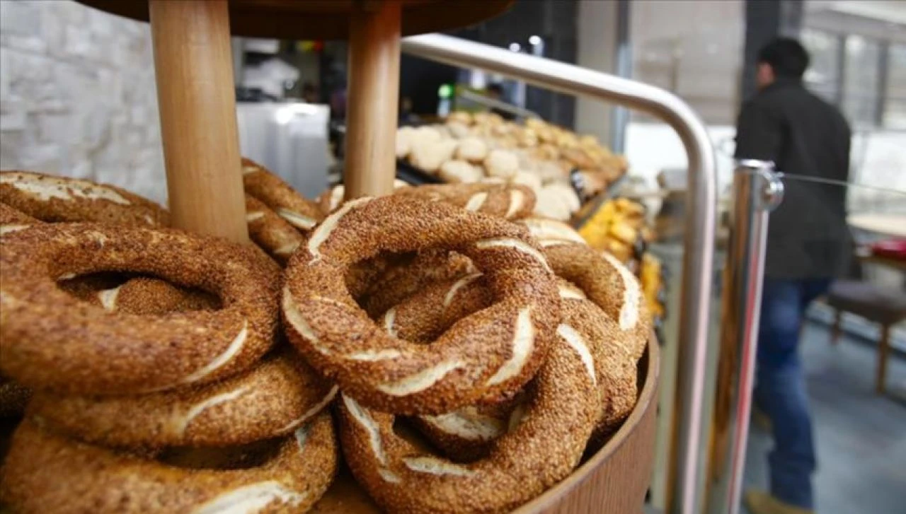 İstanbul'da simit 20 TL oldu! Gizli zam yapan işletmelere yasal işlem başlatıldı