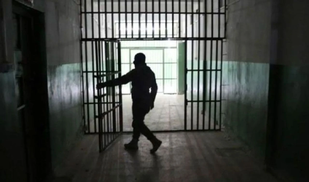 İran dini lideri Hamaney öneriyi kabul etti! 3 bin 126 mahkum yararlanacak