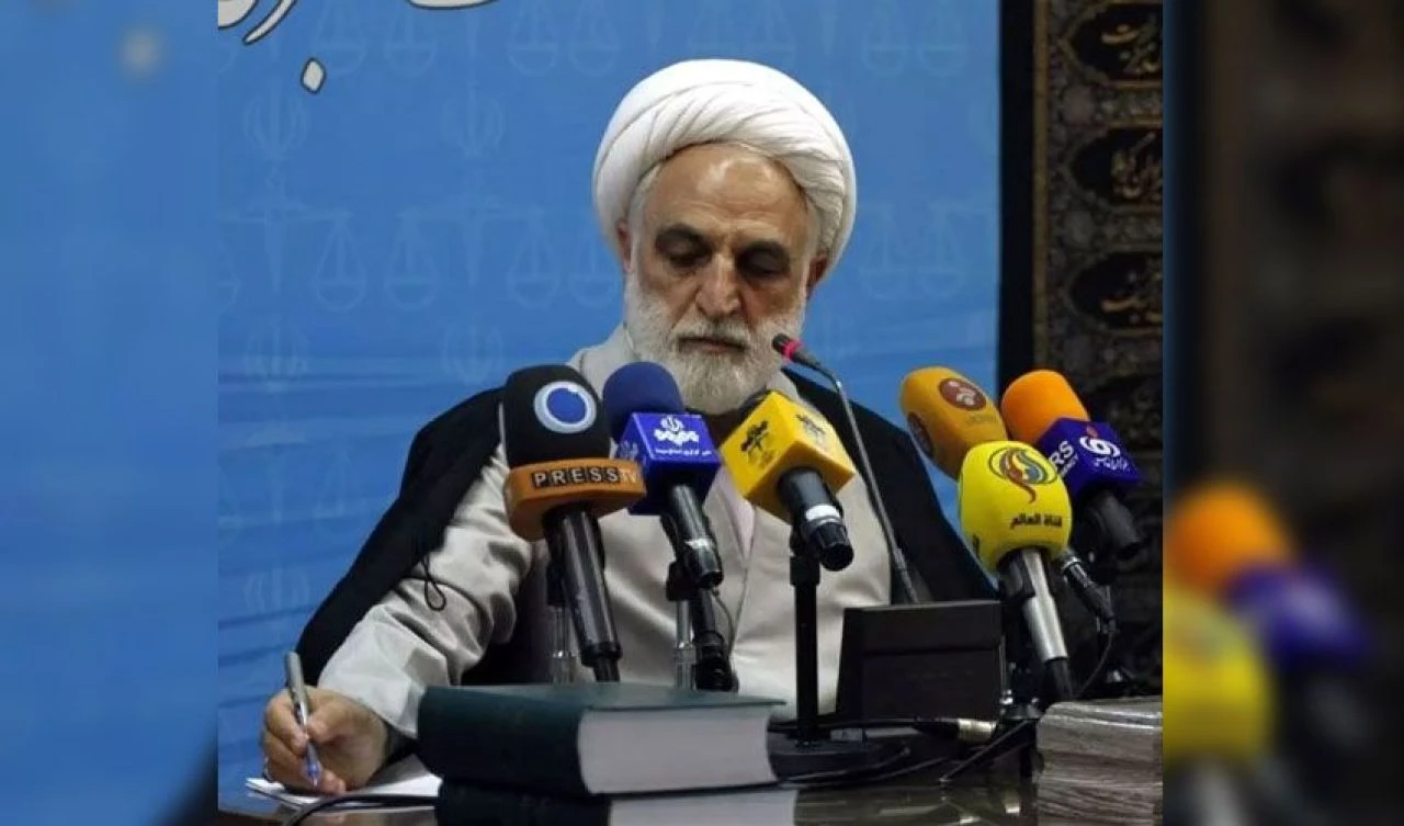 İran dini lideri Hamaney öneriyi kabul etti! 3 bin 126 mahkum yararlanacak