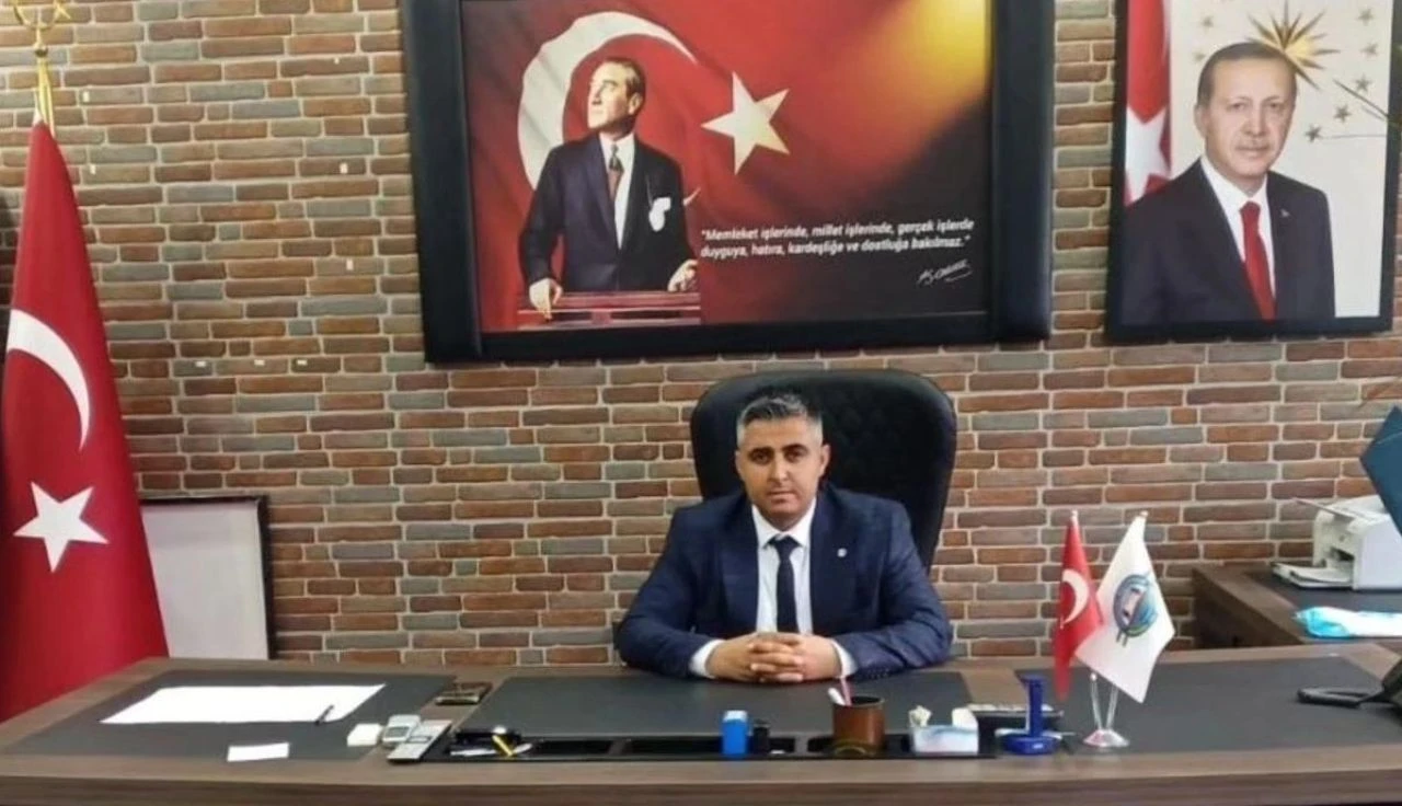 İYİ Parti'de yaprak dökümü! Belediye başkanı ve meclis üyeleri istifa etti - 1. Resim