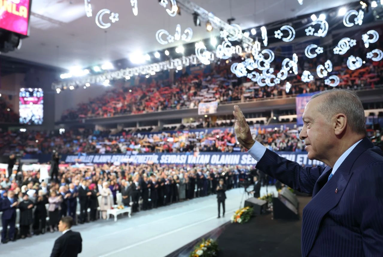 Son dakika | Cumhurbaşkanı Erdoğan'dan Özgür Özel'e slogan cevabı: 'Muhatap alıp cevap versek bize yazık' - 2. Resim