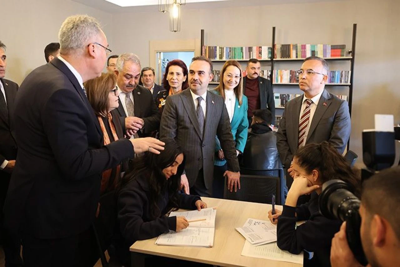 Bakan Işıkhan'dan 15 milyar TL'lik kaynak müjdesi! Deprem bölgesinde mücbir sebep hali uzatıldı! İşte getirilen kolaylıklar - 8. Resim