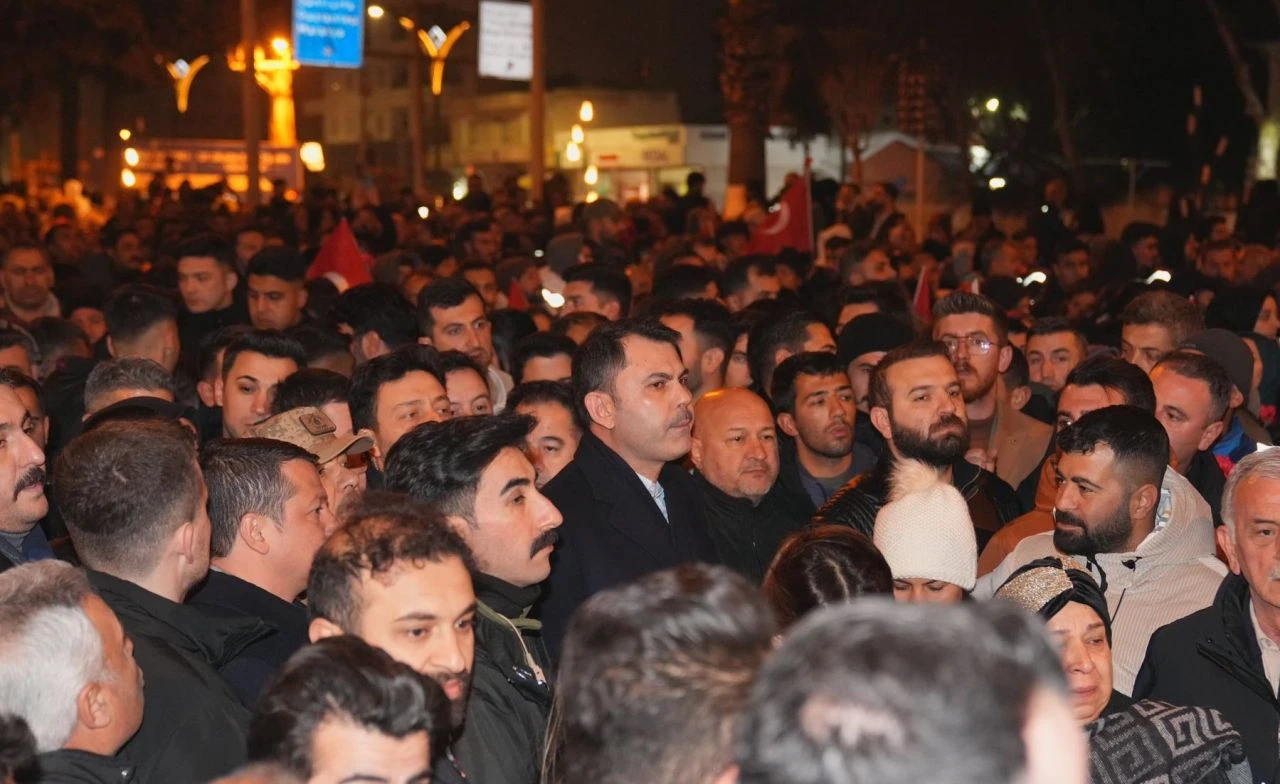 Bakan Kurum depremzedelere mesaj! 'Verdiğimiz sözü tutacağız' - 1. Resim