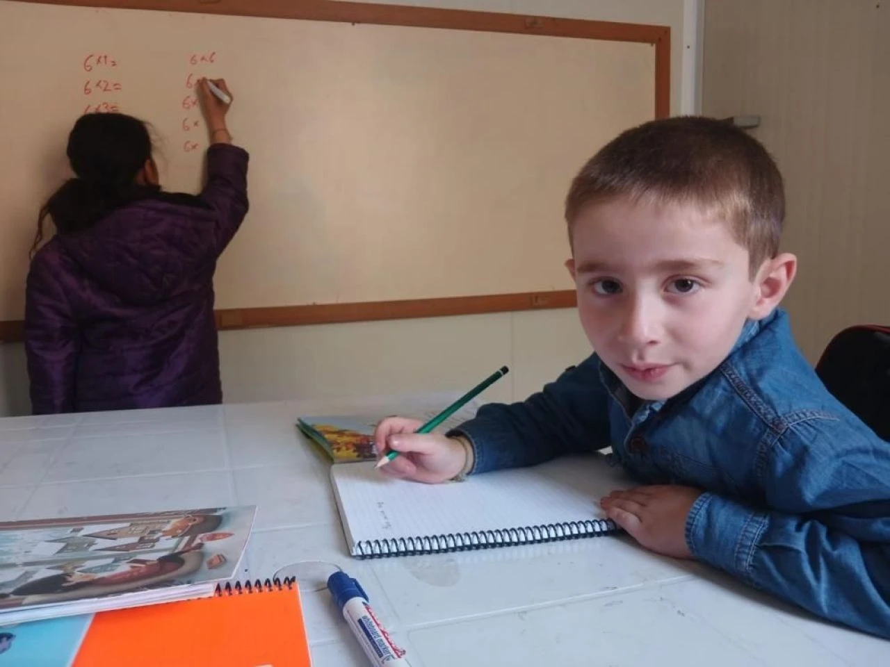 Bu okul başka okul: Van'da bir öğretmen, iki öğrenci