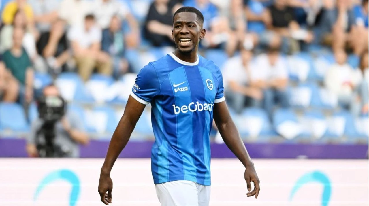 Galatasaray'ın yeni transferi Carlos Cuesta İstanbul'da - 2. Resim