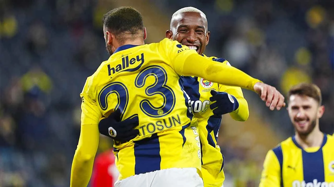 Kadıköy'de Talisca ve Cenk Tosun geceye damga vurdu! Yıllar sonra aynı sevinci Fenerbahçe'de yaşadılar - 2. Resim