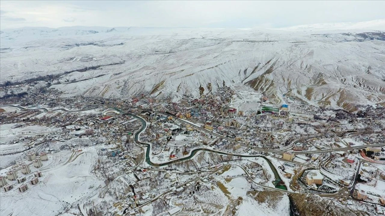 Malatya&#039;da okullar tatil mi? 7 Şubat Cuma günü için valilikten açıklama bekleniyor