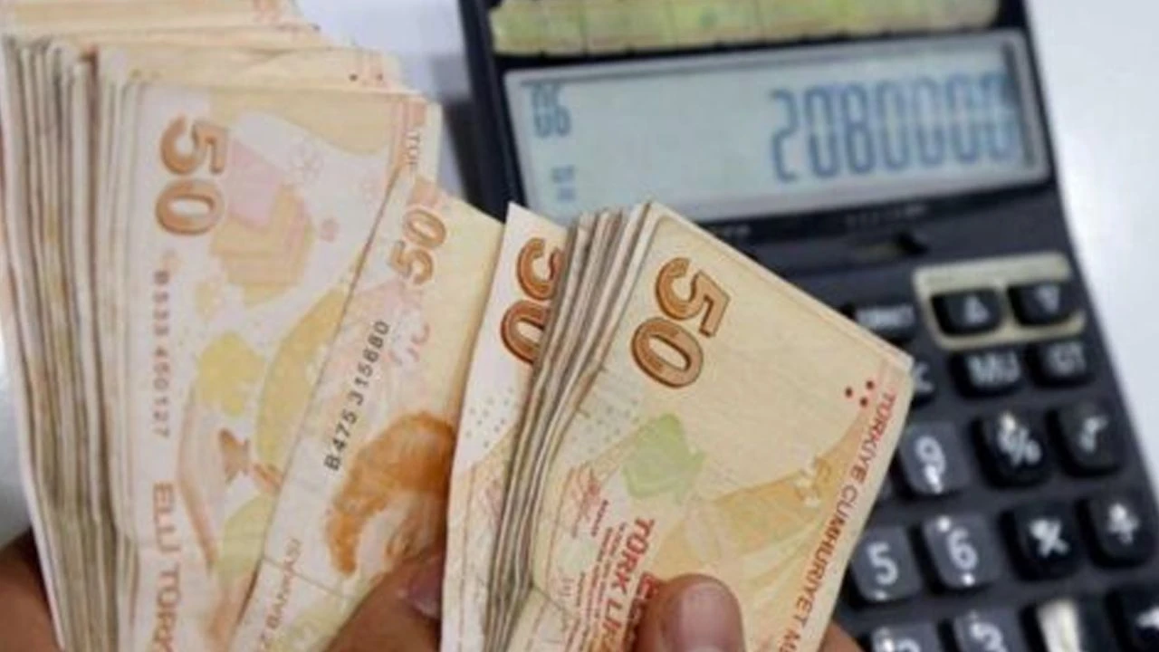 Memurlar ve kamu işçileri dikkat! Bakan Işıkhan'dan kritik açıklama: 2025'te 2 önemli tarih var - 4. Resim