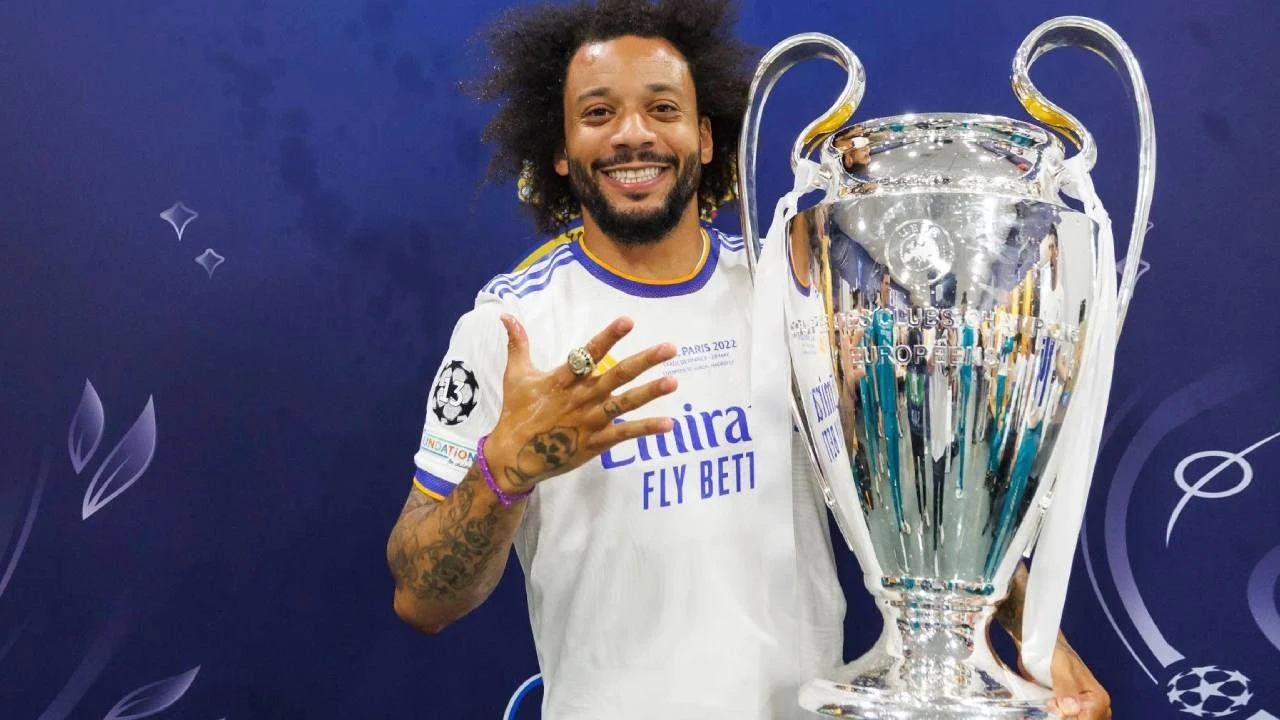 Real Madrid&#039;in unutulmaz ismi Marcelo futbolu bıraktı