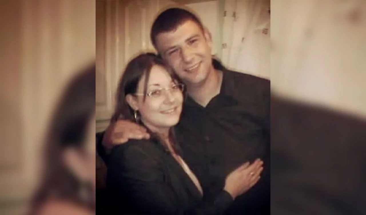 Şaka amaçlı rastgele numaraya attığı mesaj hayatını değiştirdi: Sadece 'Merhaba' yazdım - 2. Resim