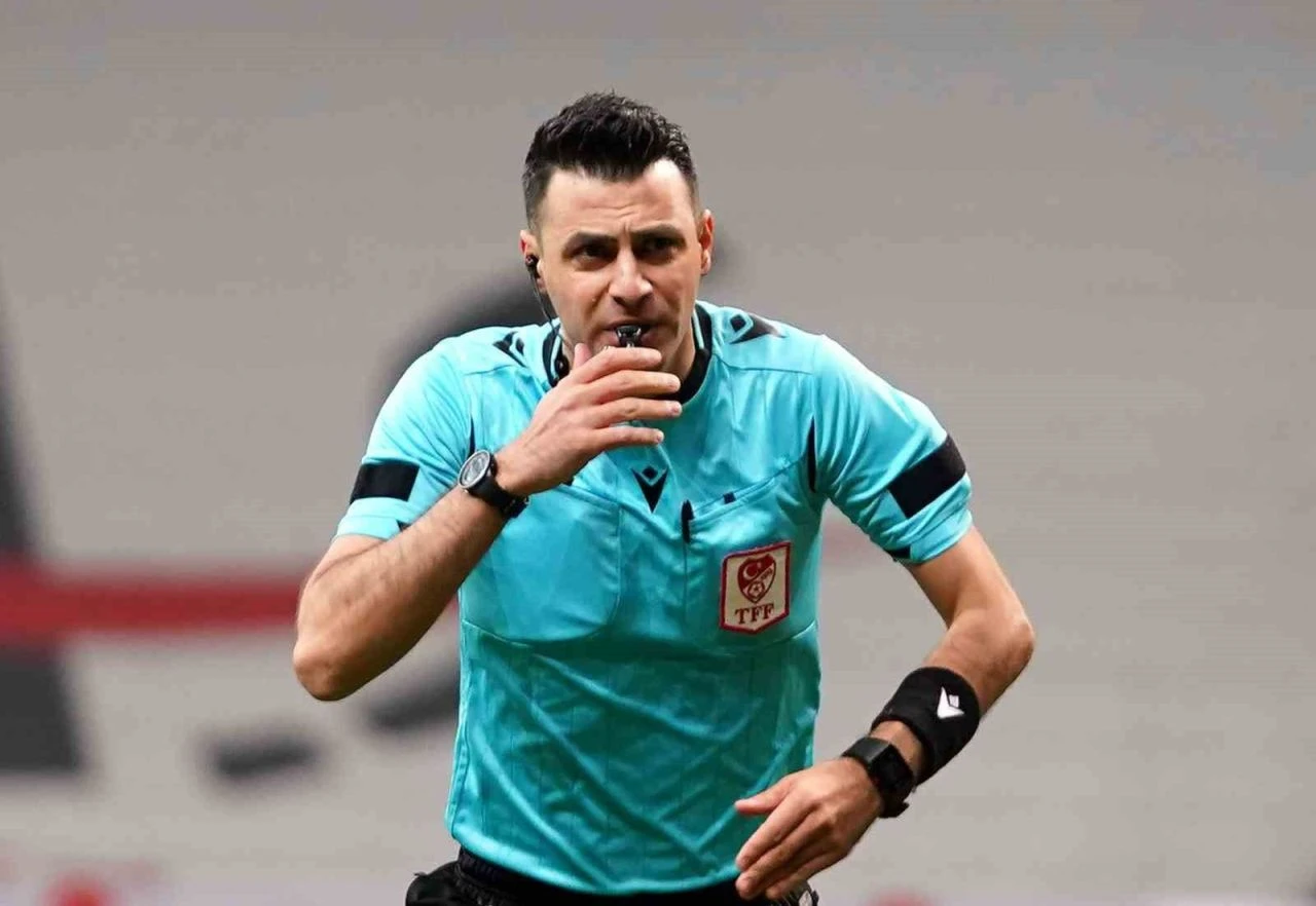 Sivasspor-Beşiktaş maçının hakemi Ali Şansalan'ın istatistikleri! Daha önce yönettiği BJK maçları gündem oldu