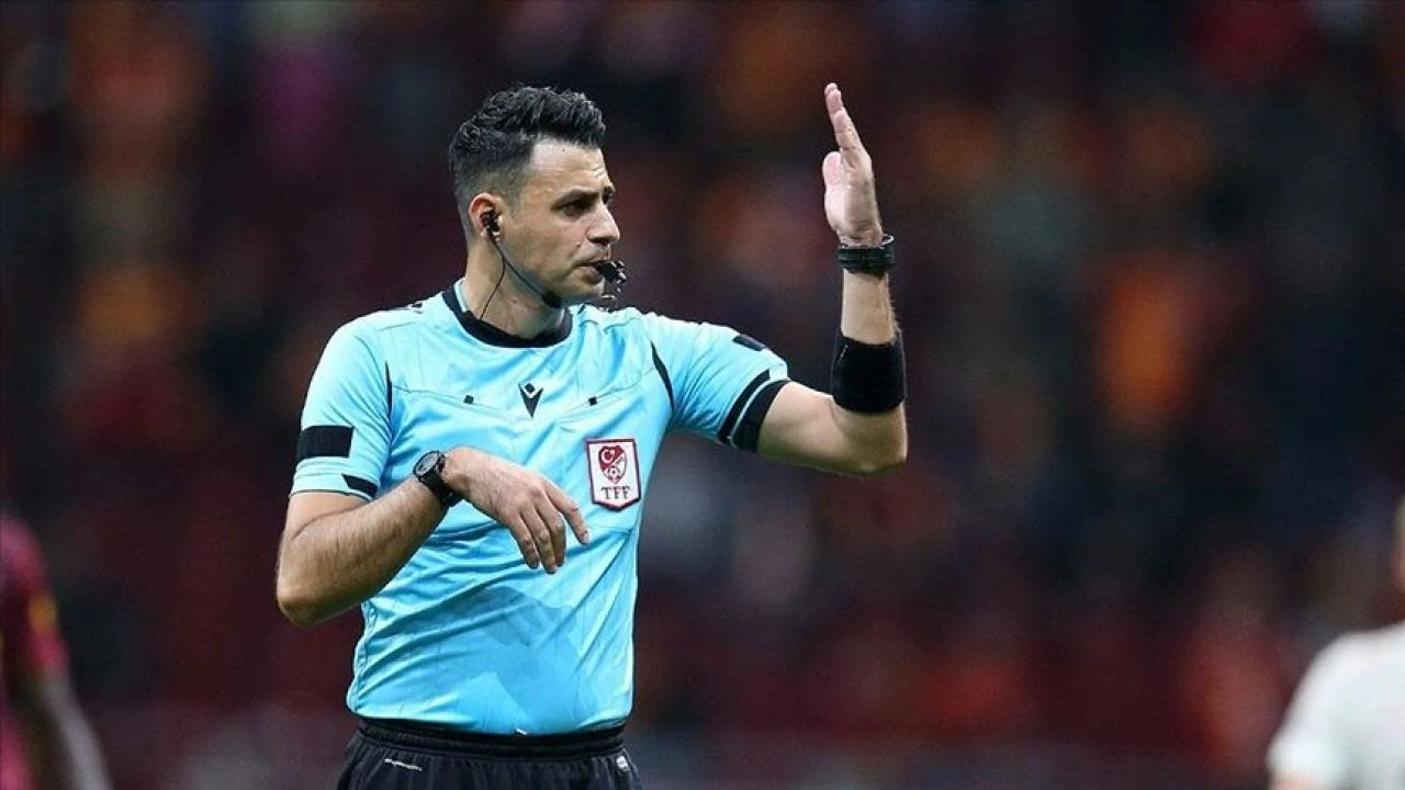 Sivasspor-Beşiktaş maçının hakemi Ali Şansalan'ın istatistikleri! Daha önce yönettiği BJK maçları gündem oldu