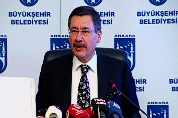 Melih Gökçek, 'Nazlıaka arıtma kullanmıyor'
