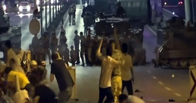 Boğaz Köprüsü'nde vatandaşlara böyle ateş açtılar