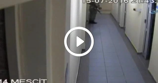 Darbecilerin AKOM’a yaptığı baskın kamerada