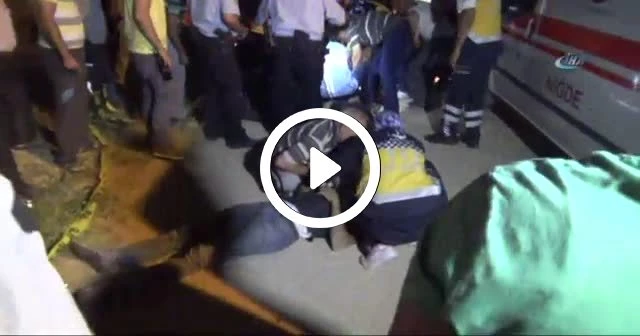 Hemzemin geçitte feci kaza, 3 ölü, 13 yaralı